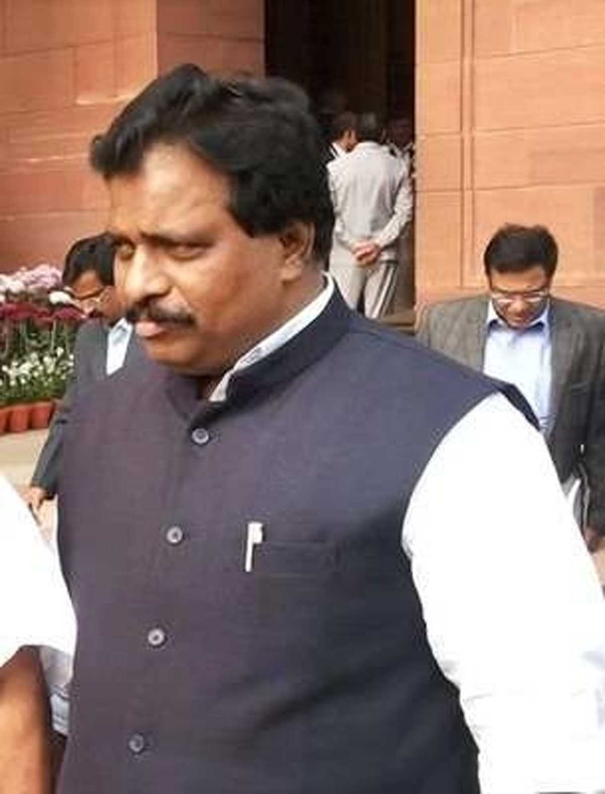 मौलाना आजाद नेशनल फेलोशिप को रद्द करने का सरकार का फैसला अल्पसंख्यक विरोधी कदम है : कांग्रेस सांसद